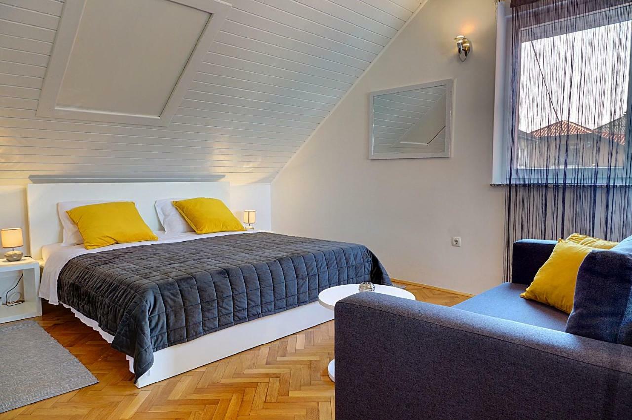 Apartman studio SONAS 3 Karlovac Exterior foto